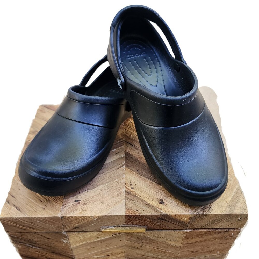 Crocs Women's Slip-Resistant work Clogs, Size‎ 7 - Picture 9 of 9